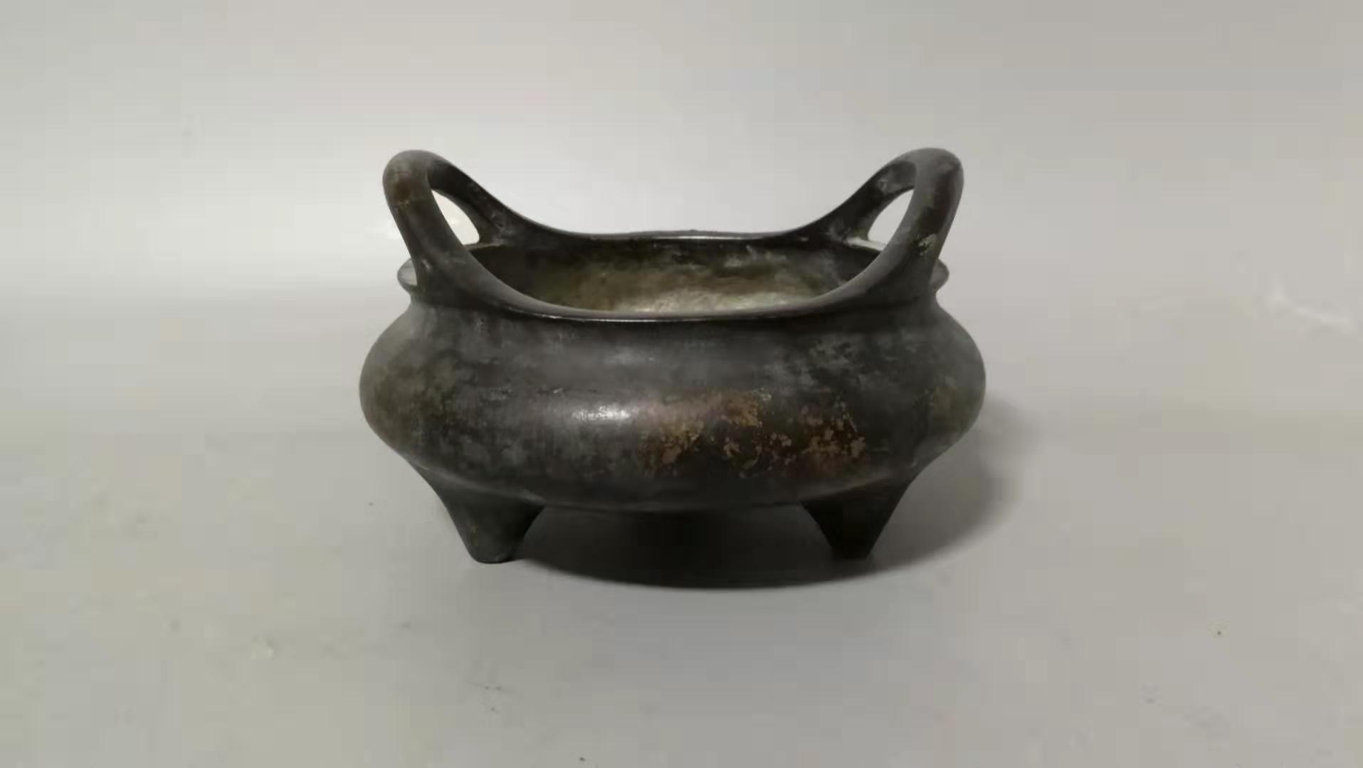 古香炉，古董，「大明宣德互部侍朗趙仲之監製」在銘，旧家藏出。 古香炉，古董，「大明宣德互部侍朗趙仲之監製」在銘，旧家藏