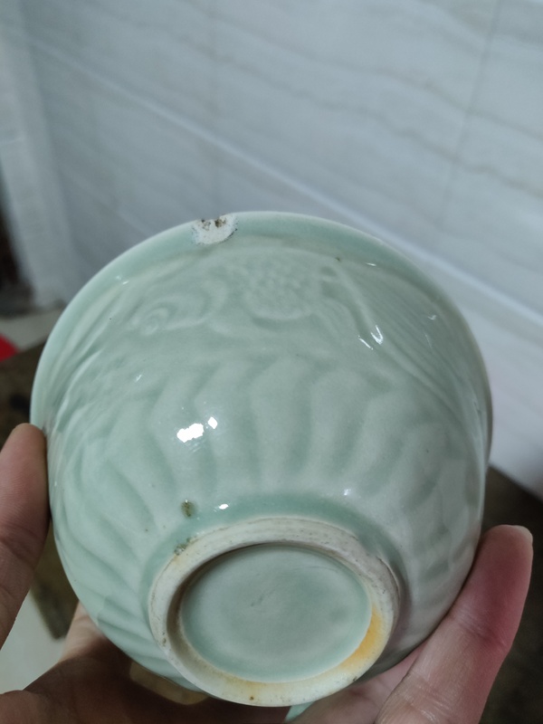 古玩陶瓷全美品豆青釉刻花碗1個(gè)拍賣(mài)，當(dāng)前價(jià)格520元