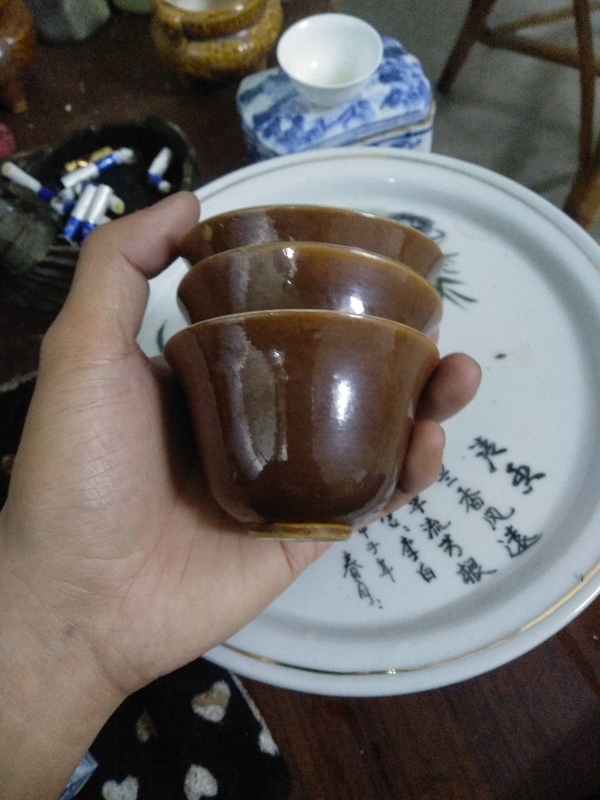 古玩陶瓷創(chuàng)匯?茶杯（三只）拍賣(mài)，當(dāng)前價(jià)格330元