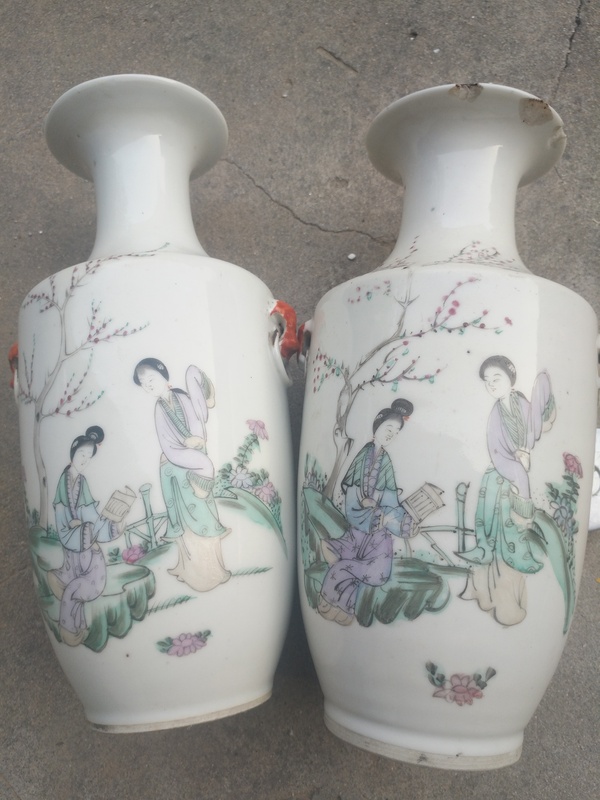 古玩陶瓷粉彩瓶一對拍賣,當(dāng)前價(jià)格900元