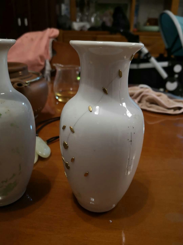 古玩陶瓷小瓶一對拍賣,當前價格600元
