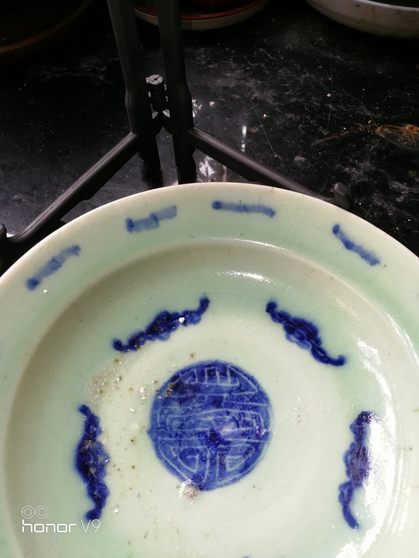 古玩陶瓷豆青釉五福壽盤拍賣,當(dāng)前價(jià)格500元