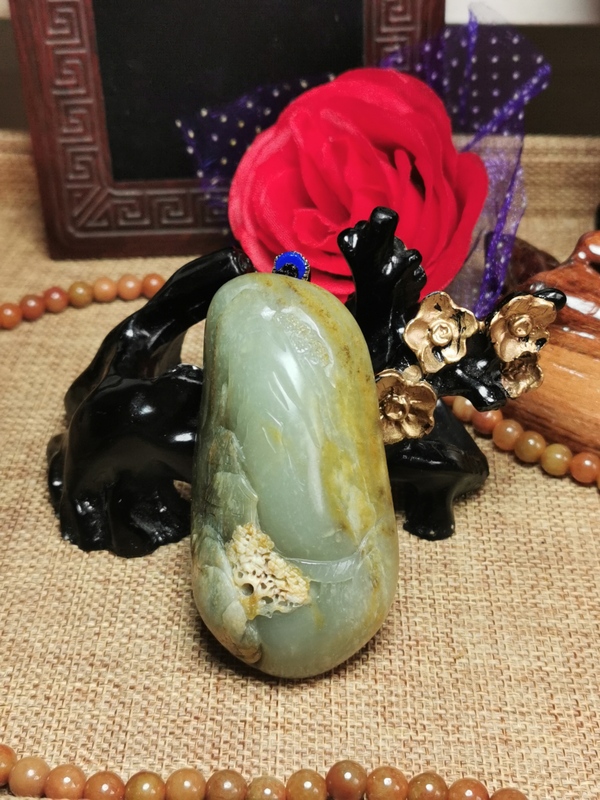 古玩玉器山子拍賣，當前價格299元