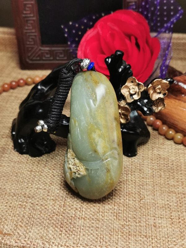 古玩玉器山子拍賣,當前價格299元