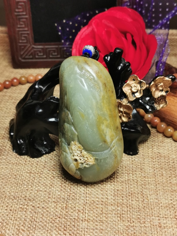 古玩玉器山子拍賣,當前價格299元