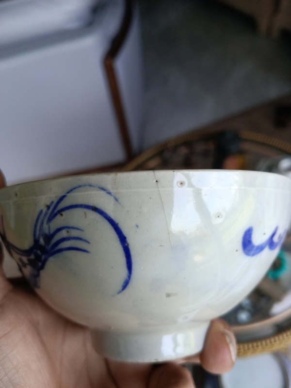 古玩陶瓷清中過墻龍青花茶碗拍賣,當(dāng)前價格1300元