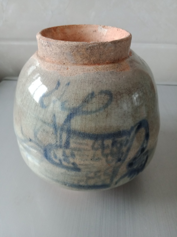 古玩陶瓷清早中期青花鳳鳥(niǎo)蓮花紋罐拍賣(mài),當(dāng)前價(jià)格1200元