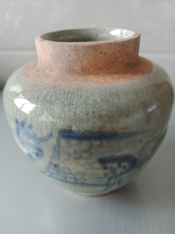 古玩陶瓷清早中期青花鳳鳥(niǎo)蓮花紋罐拍賣(mài),當(dāng)前價(jià)格1200元
