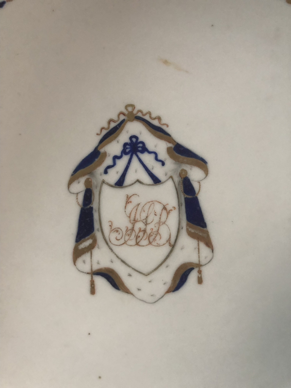 古玩陶瓷清乾隆徽章瓷盤拍賣，當前價格2500元