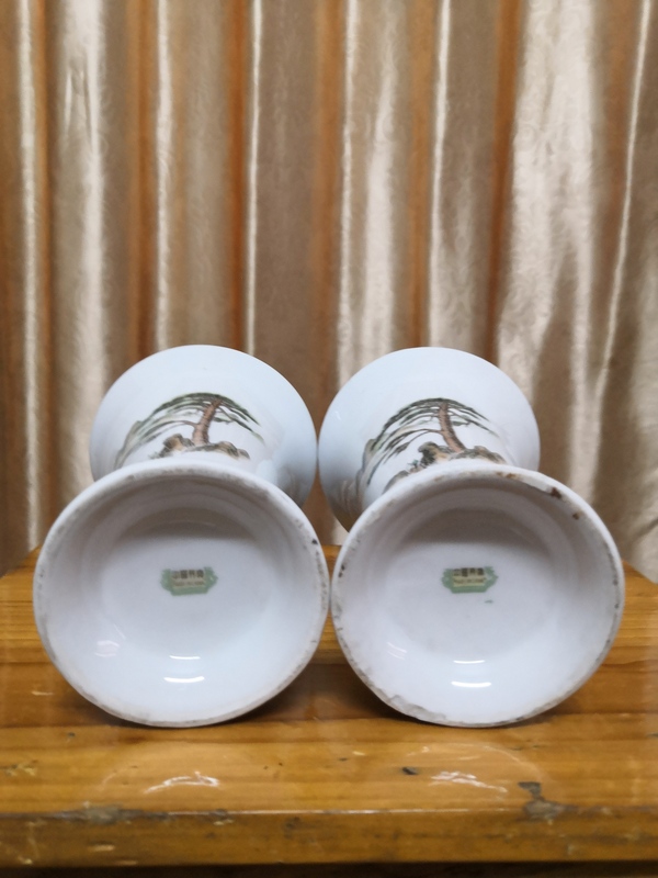 古玩陶瓷粉彩松樹紋飾花觚拍賣,當前價格180元