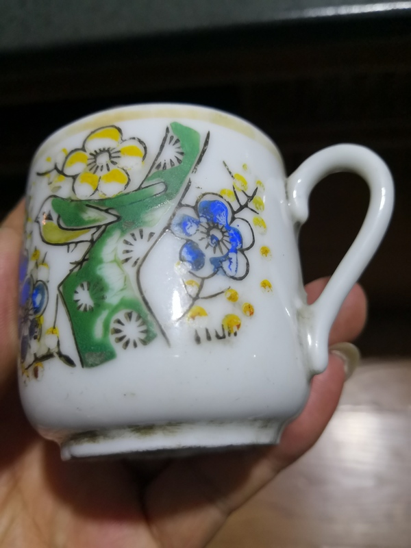 古玩陶瓷一粉彩花鳥紋把杯拍賣，當前價格300元