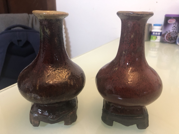 古玩陶瓷紅釉連座瓶拍賣,當前價格1900元