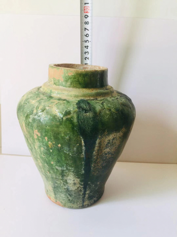 古玩陶瓷精美少見紋飾明代綠釉罐(老師估價(jià)大幾千)拍賣,當(dāng)前價(jià)格0元