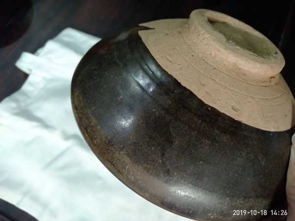 古玩陶瓷元醬釉大碗拍賣,當(dāng)前價(jià)格1200元