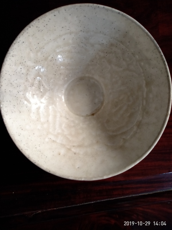 古玩陶瓷白釉印花卉紋碗拍賣，當前價格1880元