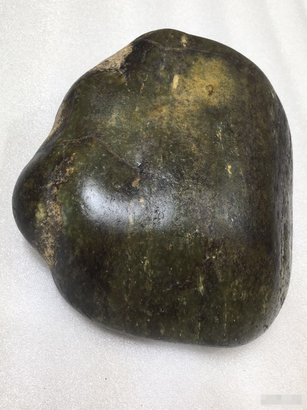 古玩玉器新疆和田原石籽料拍賣,當前價格4000元