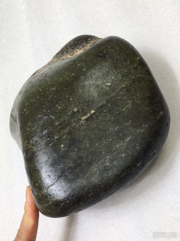 古玩玉器新疆和田原石籽料拍賣,當前價格4000元
