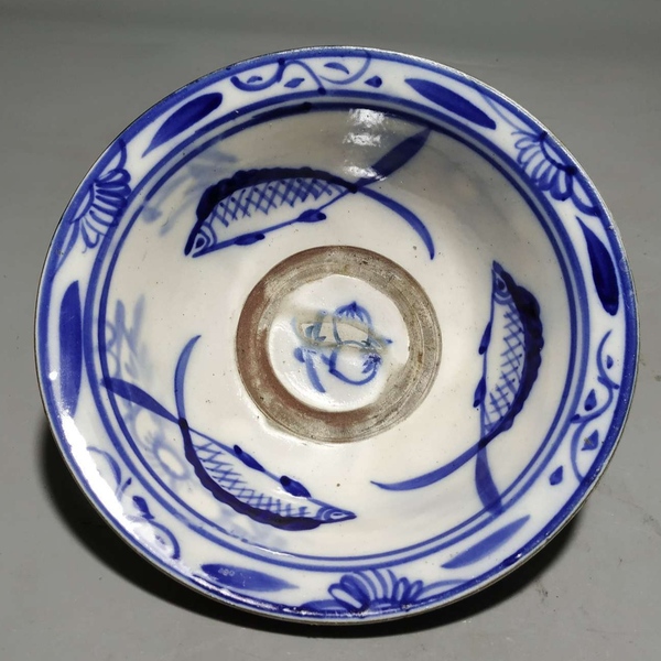 古玩轉(zhuǎn)賣青花魚藻紋折沿碗拍賣，當(dāng)前價(jià)格186元