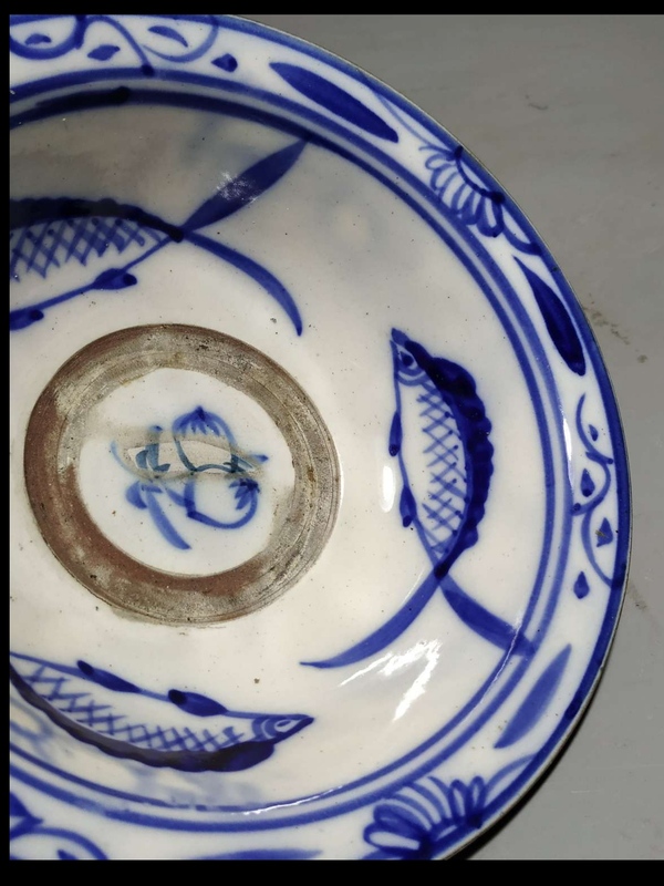 古玩陶瓷青花魚藻紋折沿碗拍賣，當(dāng)前價格2000元