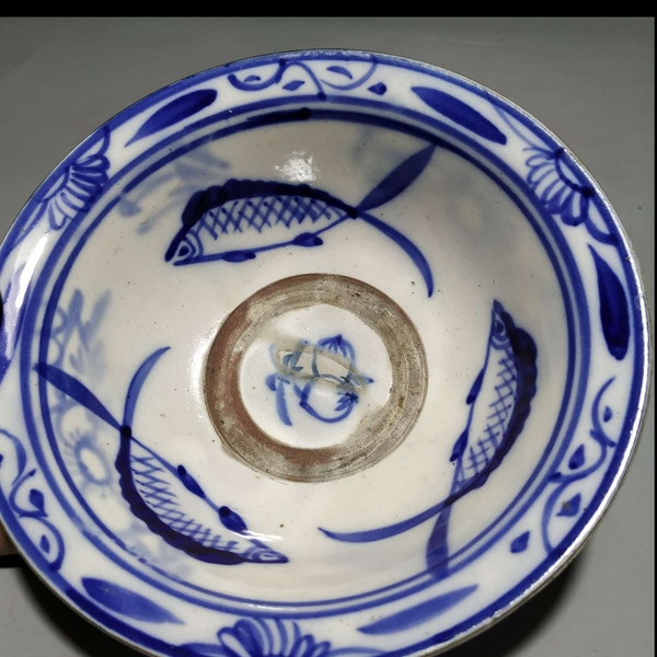 古玩陶瓷青花魚藻紋折沿碗拍賣，當(dāng)前價格2000元