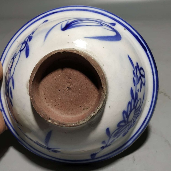 古玩陶瓷青花魚藻紋折沿碗拍賣，當(dāng)前價格2000元