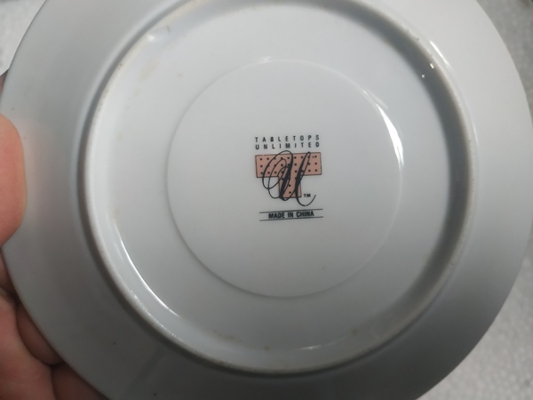 古玩陶瓷創匯期晚期風格彩繪盤拍賣,當前價格88元