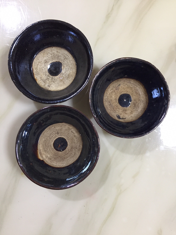 古玩陶瓷黑釉碗一組拍賣,當前價格220元