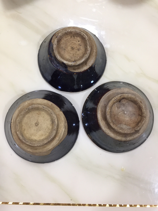 古玩陶瓷黑釉碗一組拍賣,當前價格220元