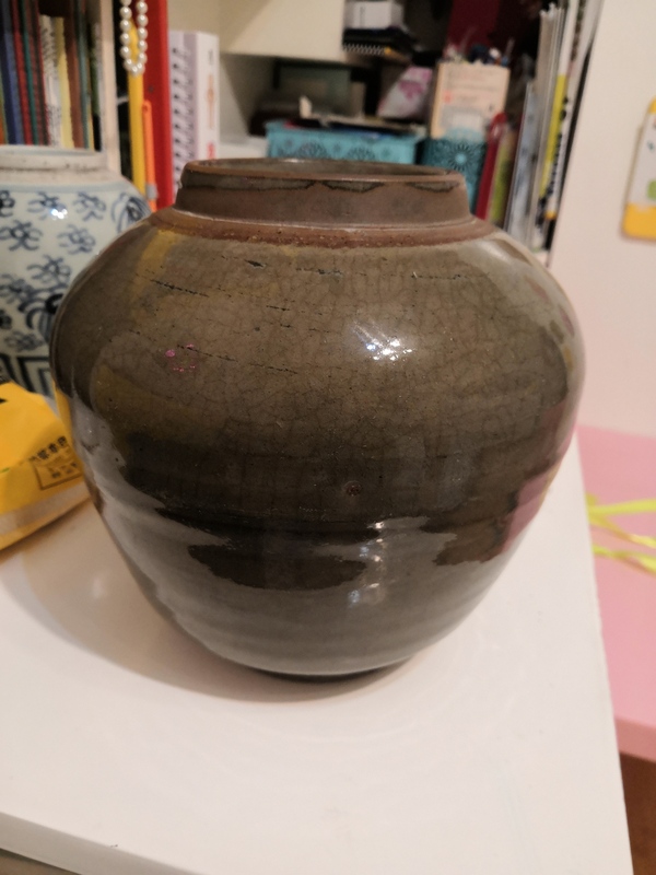 古玩陶瓷青瓷罐拍賣,當前價格1800元