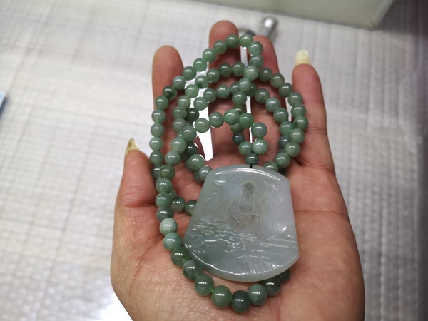 古玩玉器觀音牌子拍賣,當前價格888元