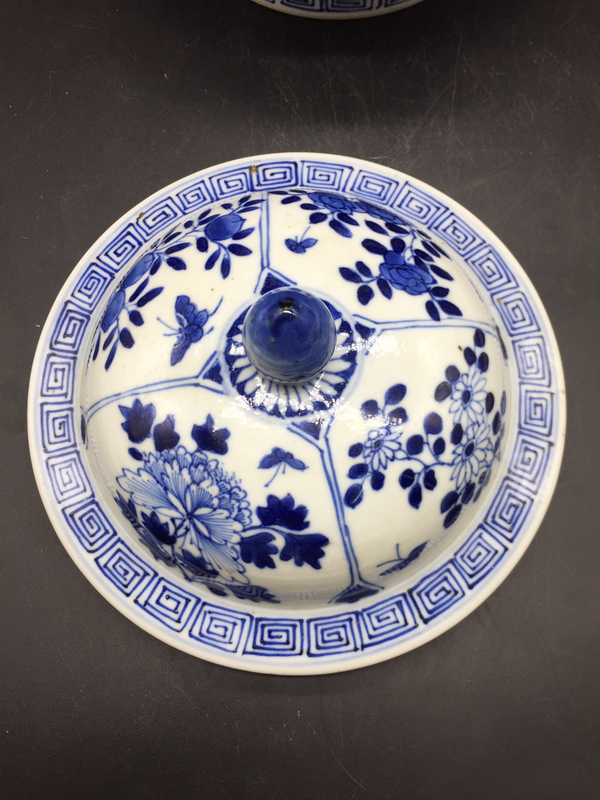 古玩陶瓷光緒仿乾隆青花侍女花鳥紋扁罐拍賣,當前價格25000元