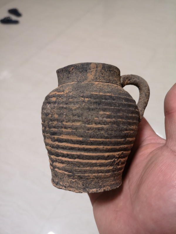古玩陶瓷執(zhí)壺拍賣,當前價格398元