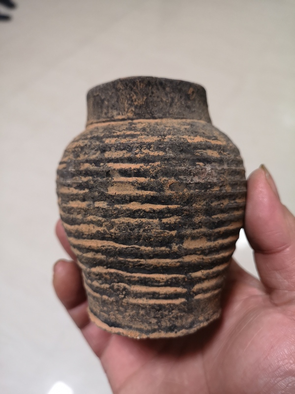 古玩陶瓷執(zhí)壺拍賣,當前價格398元