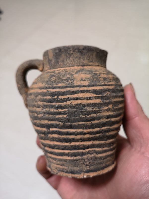 古玩陶瓷執(zhí)壺拍賣,當前價格398元
