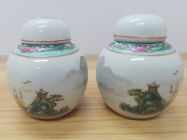 古玩陶瓷山水粉彩蓋罐一對(duì)拍賣,當(dāng)前價(jià)格130元