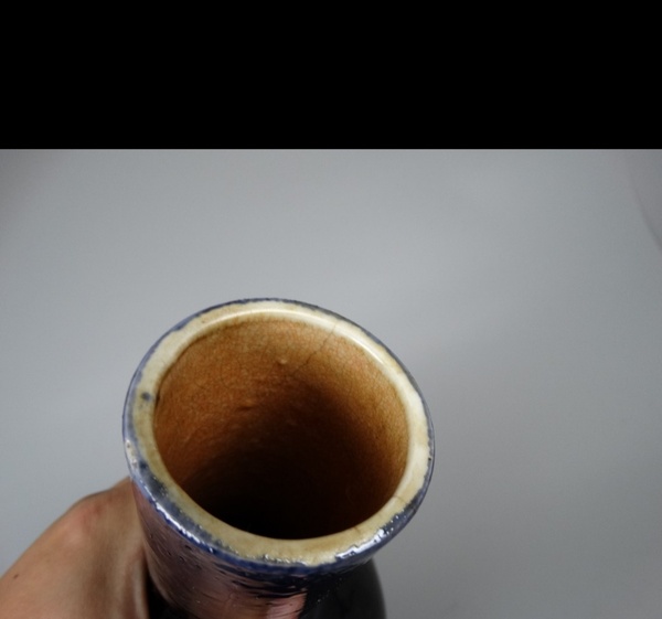 古玩陶瓷晚清茄皮紫天球瓶拍賣,當前價格30000元