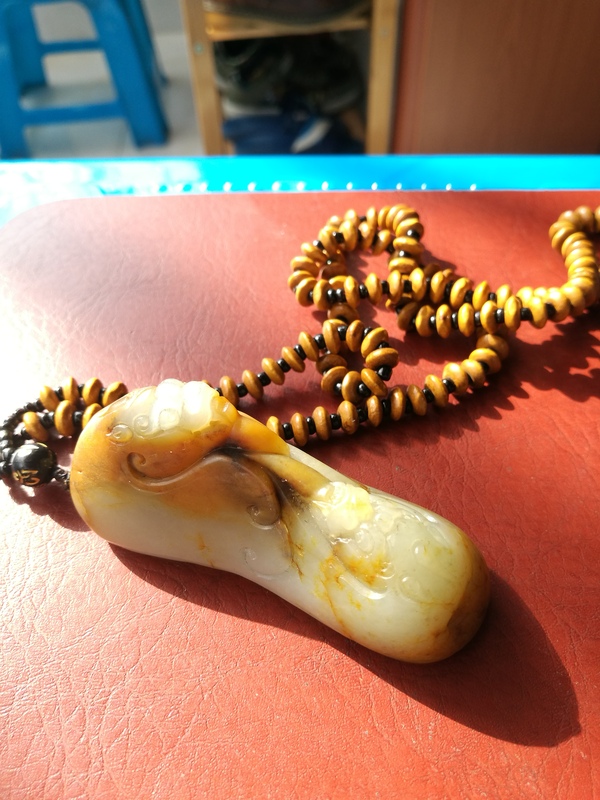 古玩玉器守業(yè)墜拍賣,當(dāng)前價(jià)格9999元