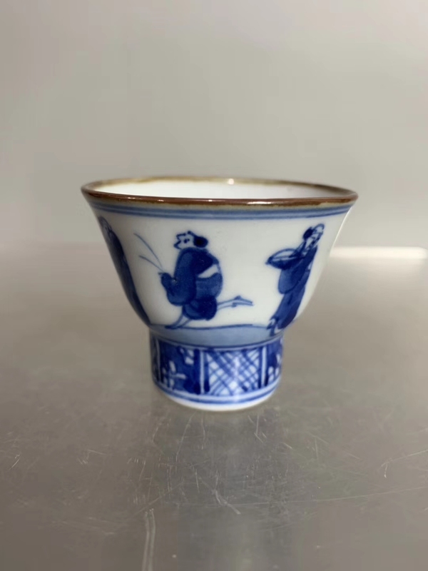 古玩陶瓷清:纏枝印泥盒拍賣,當前價格2980元