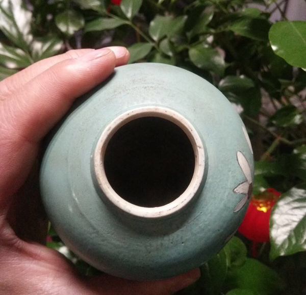 古玩陶瓷清中期粉彩花卉紋小罐拍賣,當(dāng)前價格888元