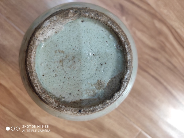 古玩陶瓷明代龍泉窯系影青花瓶拍賣,當前價格198元