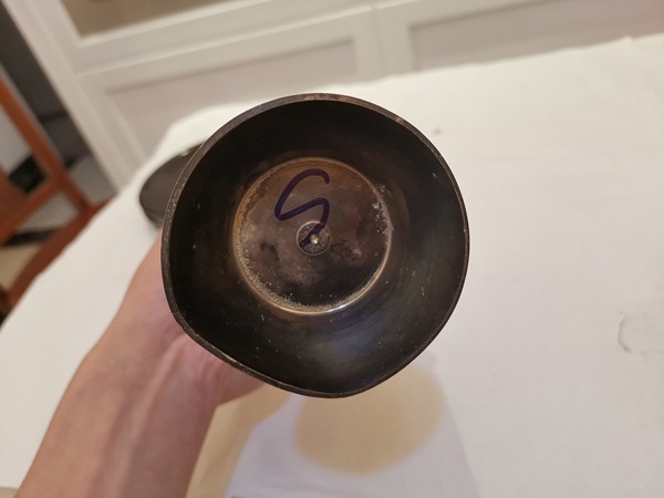 古玩雜項(xiàng)民國(guó)?荷葉口鏨花銅瓶拍賣(mài),當(dāng)前價(jià)格550元