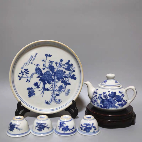 古玩陶瓷花鳥紋青花茶器一組拍賣,當前價格388元