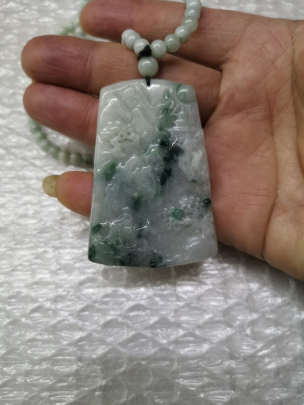 古玩玉器山水牌子拍賣,當前價格678元