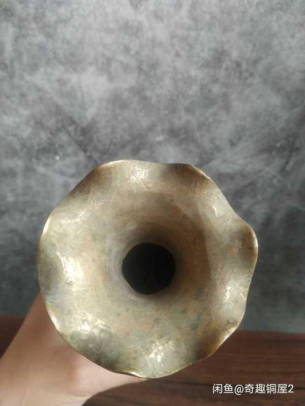 古玩雜項清末民初–花口銅花瓶拍賣,當前價格300元