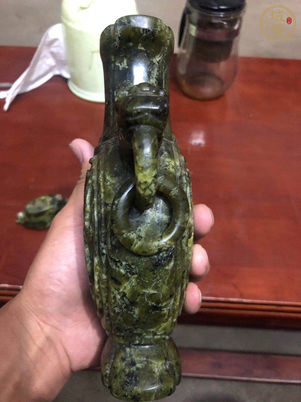 古玩玉器岫巖玉瓶真品鑒賞圖