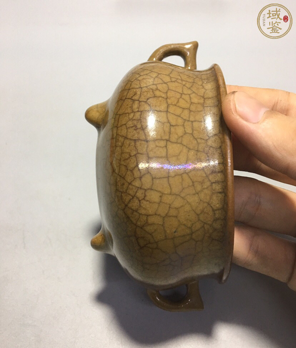 古玩陶瓷清乾隆哥釉三足雙耳爐拍賣,當前價格128000元