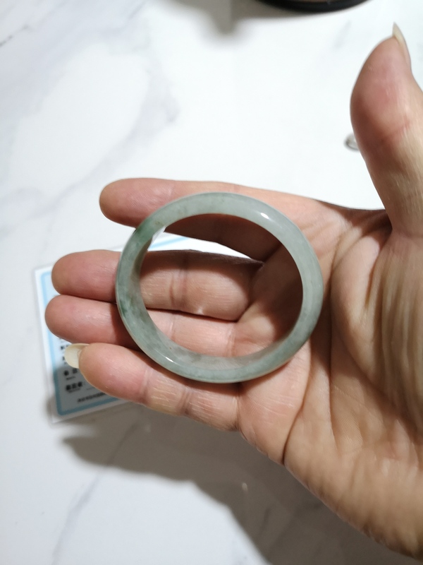 古玩玉器貴妃鐲子拍賣(mài),當(dāng)前價(jià)格850元