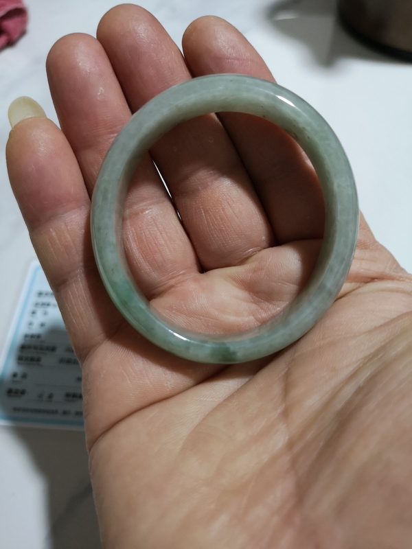 古玩玉器貴妃鐲子拍賣(mài),當(dāng)前價(jià)格850元