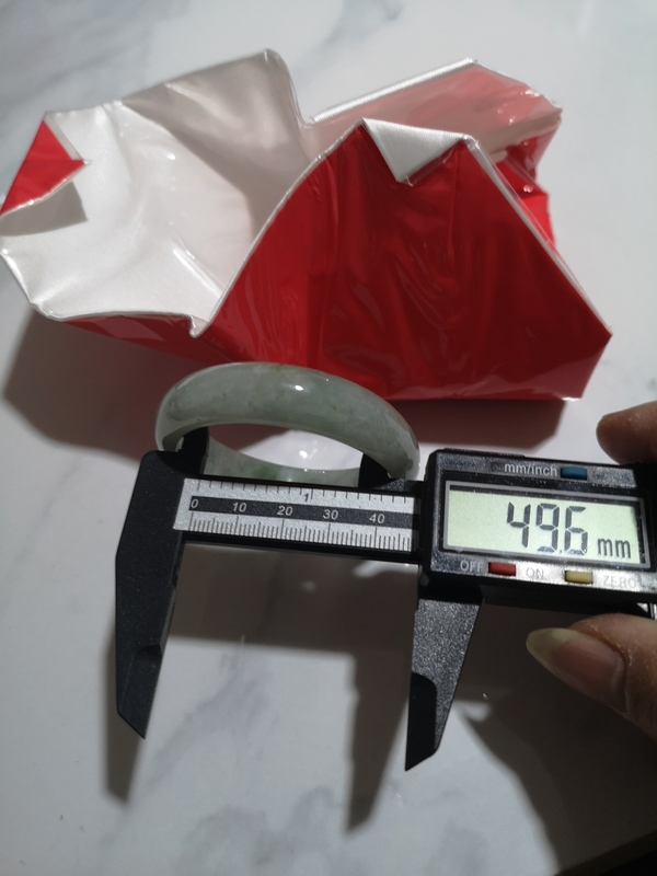 古玩玉器貴妃鐲子拍賣(mài),當(dāng)前價(jià)格850元
