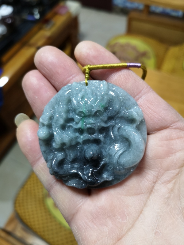 古玩玉器龍牌子拍賣,當前價格450元